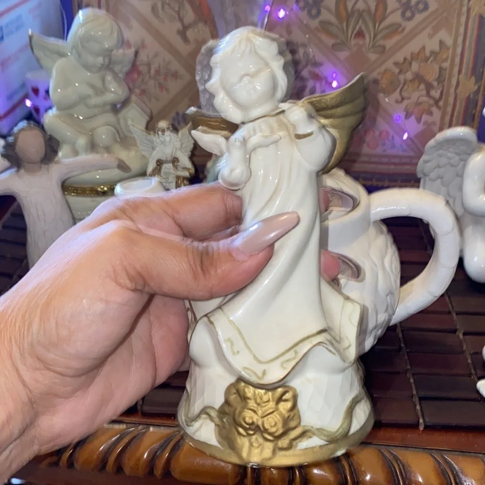 Bundle of angle pieces including a teapot, jewelry holder, candle holder, bell